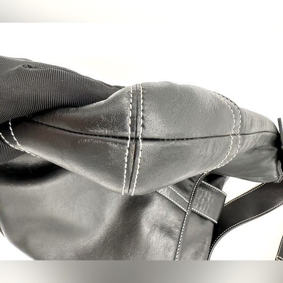 VINTAGE COACH LEATHER HOBO (style #9481) BUCKET CROSSBODY BAG - Picture 5 of 15